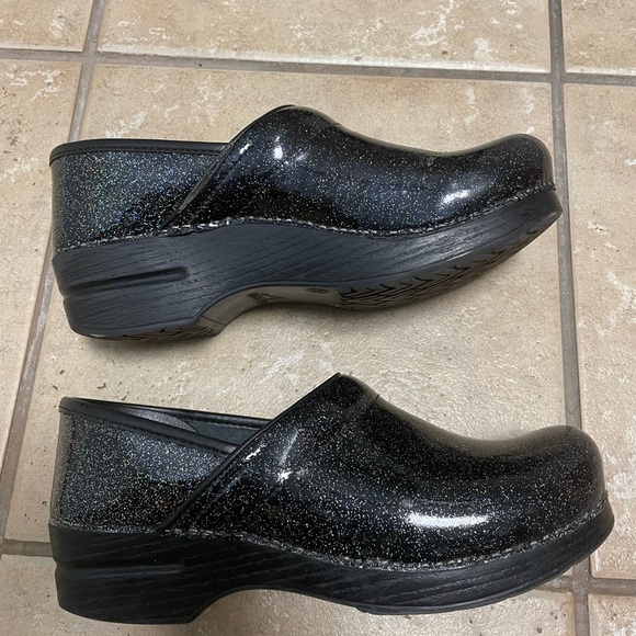 Dansko clogs - Picture 2 of 5